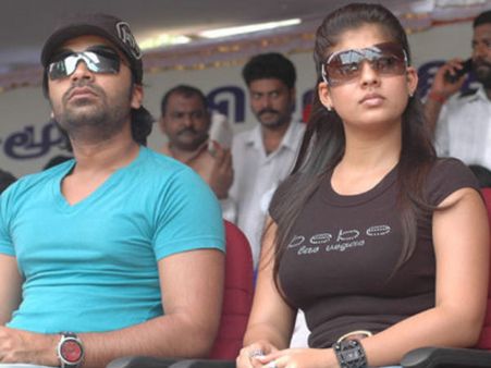 2012ல் கோலிவுட்டை கலக்கிய டாப் 5 கிசுகிசுக்கள்