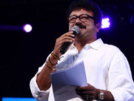 ஹாலிவுட்டுக்குப் போறது எச்சப் பண்றதுக்காகவா? - கமல் கிண்டல்