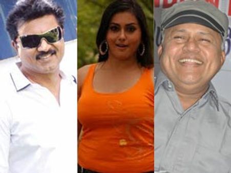 ரஜினி பிறந்த நாள் விழாவில் நமீதா, சரத்குமார், ராதாரவி!