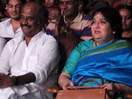 'ஃபேமிலி ஃபர்ஸ்ட்... நெக்ஸ்ட் எவ்ரிதிங்!' - அதான் சூப்பர் ஸ்டார்