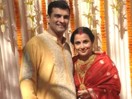 பஞ்சாபி, தமிழ் முறைப்படி காதலனை மணந்தார் வித்யா பாலன்: சாப்பாடு தென்னிந்தியா தான்