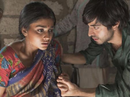 ஸ்ரேயா படத்துக்கு தடை கோரும் காங்கிரஸ்