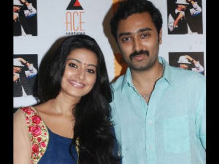 விளம்பரங்களில் கல்லா கட்டும் சினேகா, பிரசன்னா