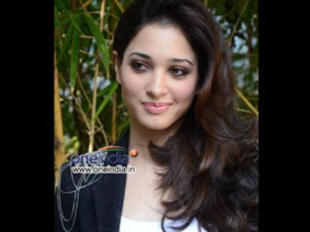 ஏதாவது ஒரு வேடத்தில் ரஜினியுடன் நடிக்கணும்!- தமன்னா பிறந்த நாள் பேட்டி