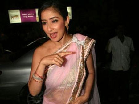 சிகிச்சை முடிந்தது - வீடு திரும்பினார் மனீஷா கொய்ராலா