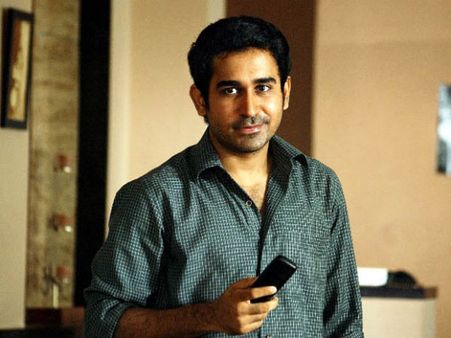 கோலிவுட் 2012: சிறந்த புதுமுக ஹீரோக்கள்!