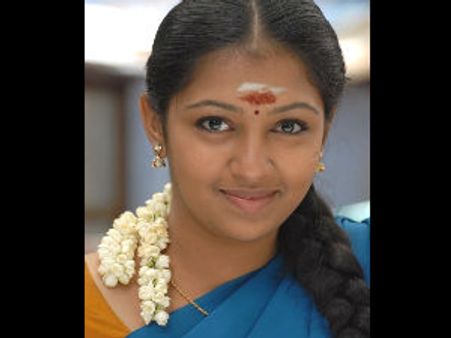 அஜீத், விஜய், விக்ரம், சூர்யா கூட நடிக்கமாட்டேன் - லட்சுமி மேனன் அதிரடி