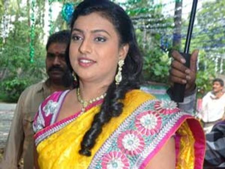 பெண்களுக்கு எதிரான கொடுமைகளை தடுப்பதில் காங்கிரஸ் தோல்வியடைந்து விட்டது: ரோஜா