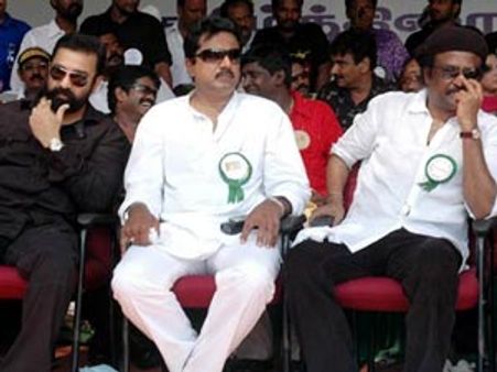 வள்ளுவர் கோட்டம் எதிரே திரையுலகினர் உண்ணாவிரதத்துக்கு அனுமதி!