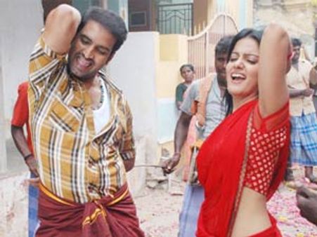 கண்ணா லட்டு தின்ன ஆசையா என் கதை.. சந்தானம் திருடிவிட்டார்! - உதவி இயக்குநர்