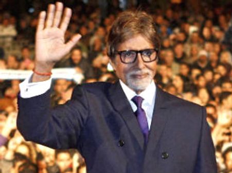 பெண்கள் சக்திகள், ஆண்களுக்கு சற்றும் குறைந்தவர்கள் அல்ல.. அமிதாப்