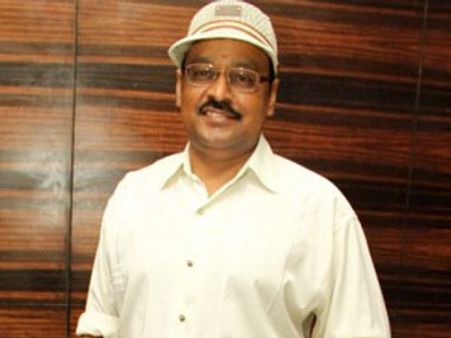 என் கதையை விற்கும் உரிமையை பாலச்சந்தர் மகளுக்கு யார் கொடுத்தது? - கே பாக்யராஜ்