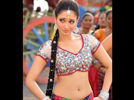 அஜீத் படத்தில் நடிக்க தமன்னாவுக்கு ரூ.1.5 கோடி... மீண்டும் குவியும் வாய்ப்புகள்!