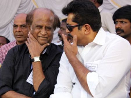 சேவை வரிக்கு எதிரான உண்ணாவிரதத்துக்கு வராத நடிகைகள் மீது நடவடிக்கை? - சீன் போடும் நடிகர் சங்கம்!