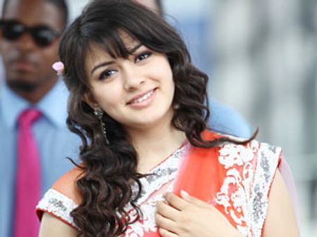 காமெடிதான் என் சாய்ஸ் - 'ட்ராக்' மாறும் ஹன்ஸிகா