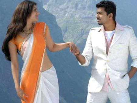 கமலின் நாயகனுக்கு பிறகு விஜயின் துப்பாக்கிக்கு கிடைத்த பெருமை?