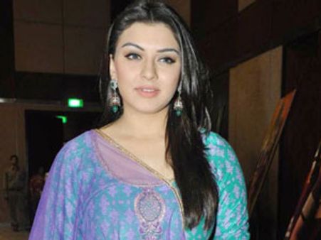 வெயிட்டான நாயகி வேண்டாம்: ஹன்சிகாவை அதிரவைத்த தெலுங்கு இயக்குனர்