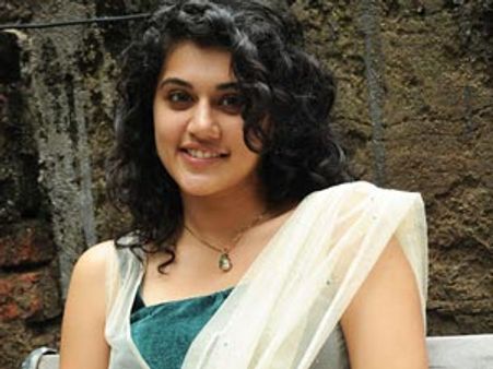 முனி 3-ல் லட்சுமி ராய் நீக்கம்... ஹீரோயினானார் டாப்சி!