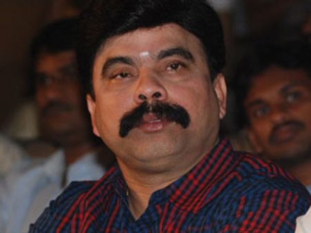 சுமாரான படங்கள் ஜெயிக்க பவர் ஸ்டாரே போதும் - இது கேயார் பேச்சு