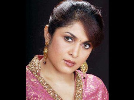 ரம்யா கிருஷ்ணன் நடிக்கும் ராஜகுமாரி… புத்தம் புது சீரியல்!