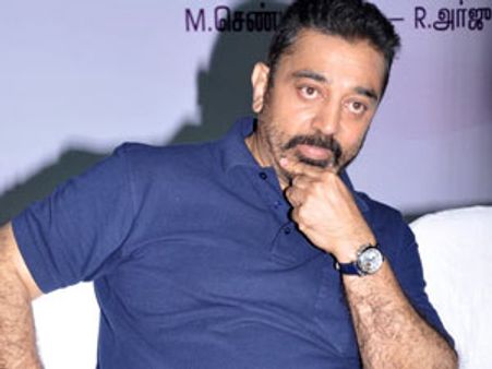 கடைசி நேரத்தில் பத்ம விருதுப் பட்டியலிலிருந்து நீக்கப்பட்ட கமல் பெயர்... விஸ்வரூபம் சர்ச்சை காரணம்?