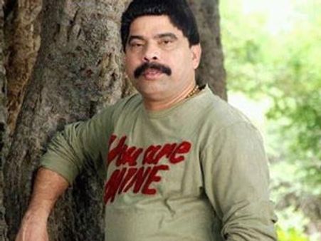 சிங்கம் 2வில் பவர்ஸ்டார் சீனிவாசன்!