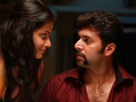 அமீரின் ஆதிபகவனுக்கு சிக்கல்.. இப்போது ஆட்சேபணை இந்துக்களிடமிருந்து...!