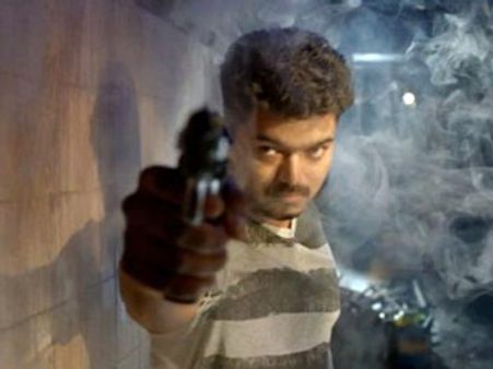 துப்பாக்கி படத்துக்கு 'ஏ' சான்று தர பரிசீலியுங்கள் - சென்சார் போர்டுக்கு ஹைகோர்ட் பரிந்துரை