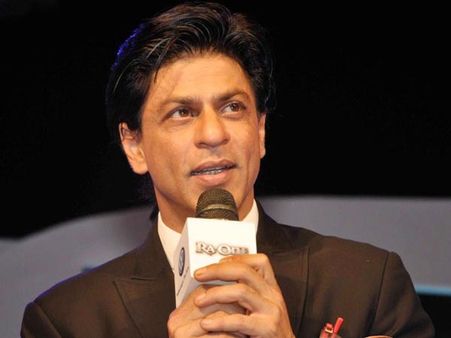 ஷாருக்கிற்கு பாதுகாப்பு அளிக்கச் சொல்லும் பாக். உள்துறை அமைச்சர்..