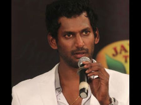 கமலுக்கு ஆதரவு தந்தால் தப்பா.. பாரபட்சமாக நடக்காதீர்கள்.. நடிகர் சங்கத்துக்கு விஷால் சூடு