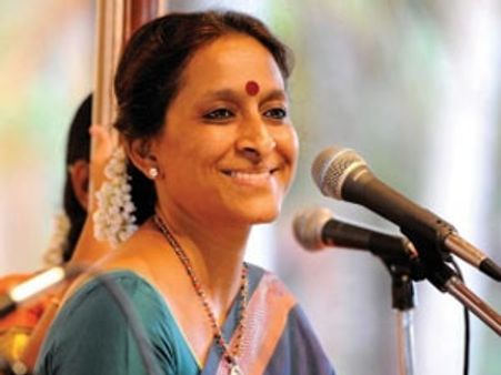 பாம்பே ஜெயஸ்ரீக்கு ஆஸ்கர் விருது இல்லை… ஸ்கைபால் பாடகி தட்டிச்சென்றார்