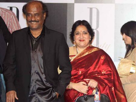 சூப்பர் ஸ்டார் - லதா ரஜினி தம்பதிகளின் 32வது திருமண நாள்!