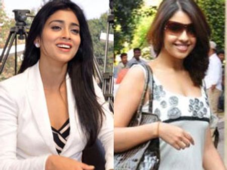 ஒரே நேரத்தில் திருப்பதியில் ஸ்ரேயா, ரிச்சா 'தரிசனம்' - அலைமோதிய பக்த கோடிகள்!!