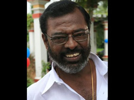 காதல், காமெடி, கல்லூரி கலாட்டாவுடன் மணிவண்ணன் இயக்கும் 'தாலாட்டு மச்சி தாலாட்டு'!