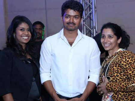 சென்னையில் நடந்த சிசிஎல் பார்ட்டிக்கு வந்த விஜய், நயன்தாரா