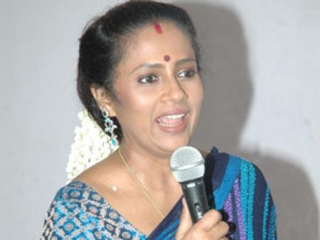 ஆணாதிக்கம் நிறைந்த சினிமா.. லட்சுமி ராமகிருஷ்ணன் சாடல்