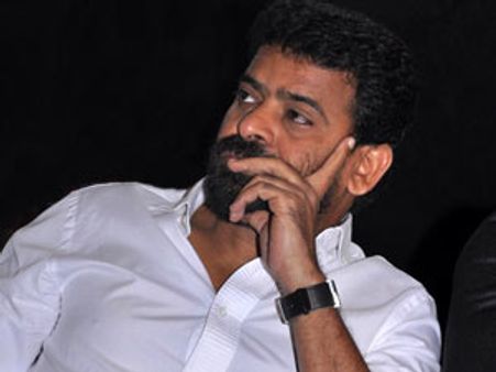 அமீர் வீட்டை முற்றுகையிடச் சென்ற இந்து மக்கள் கட்சியினர் கைது