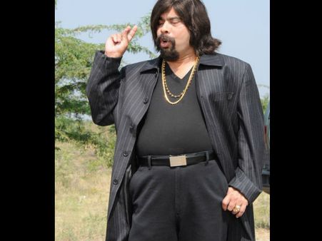 பவர் ஸ்டாரின் 'பூதாவதாரம்'!