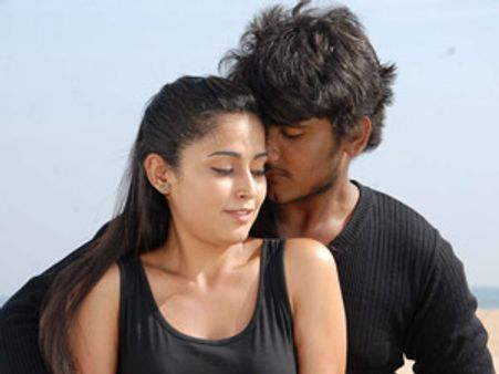 தியேட்டர்களுக்கு வரும் முன்பே திருட்டு விசிடியாக வந்த 'கீரிப்புள்ள'!