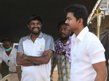 தலைவாவில் ஒவ்வொரு சீனும் ஆர்.டி.எக்ஸ். மாதிரி அதிரும்ல: விஜய்