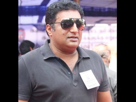 தமிழ்நாடும் இந்தியாவில் தான் இருக்கிறது... நடிகர்கள் ஆவேசம்