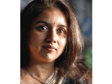 நடிகை ரேவதிக்கு 22ம் தேதி விவாகரத்து