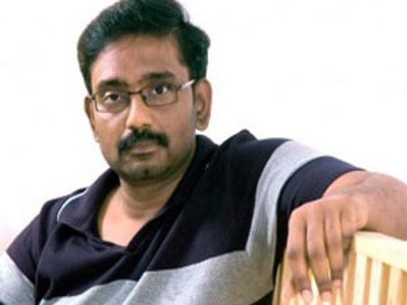 அத்தனை பிரச்சினையும் தீர்ந்து மீண்டு வா அஞ்சலி - வசந்தபாலன் உருக்கம்