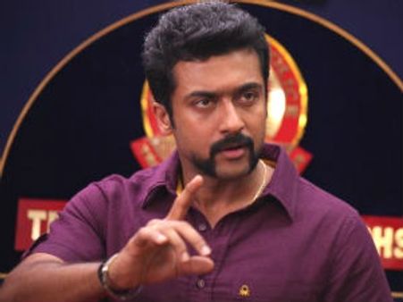 சிங்கம் படத்துக்காக ரசிகர்களுக்கு போட்டி அறிவிக்கும் சூர்யா!