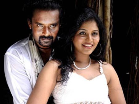 அடுத்த வாரம் சென்னை வருகிறார் அஞ்சலி... களஞ்சியம் படத்தில் நடிப்பாரா?