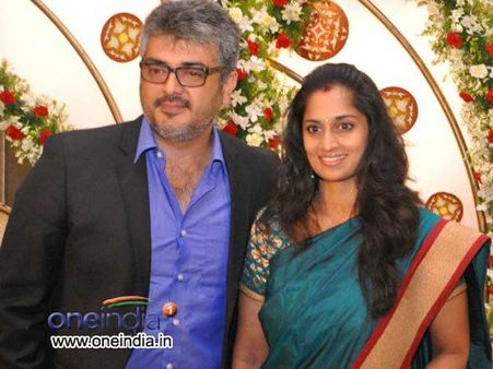 13வது திருமணநாள் கொண்டாடும் அஜீத், ஷாலினி