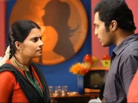 கார்த்திக்– ராஜி நட்பில் விரிசலா?