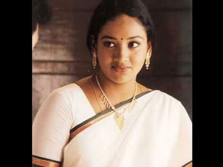 நான் அழுவது மகனுக்குப் பிடிக்காது…. வள்ளி கதாநாயகி உமா