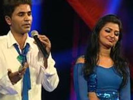 கோவை டூ சென்னை டிவி நடிகை ஆனந்தியின் ஆனந்தம்