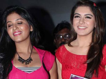 நடிப்பை மட்டும் விட்டுவிடாதே: அஞ்சலிக்கு ஹன்சிகா அட்வைஸ்